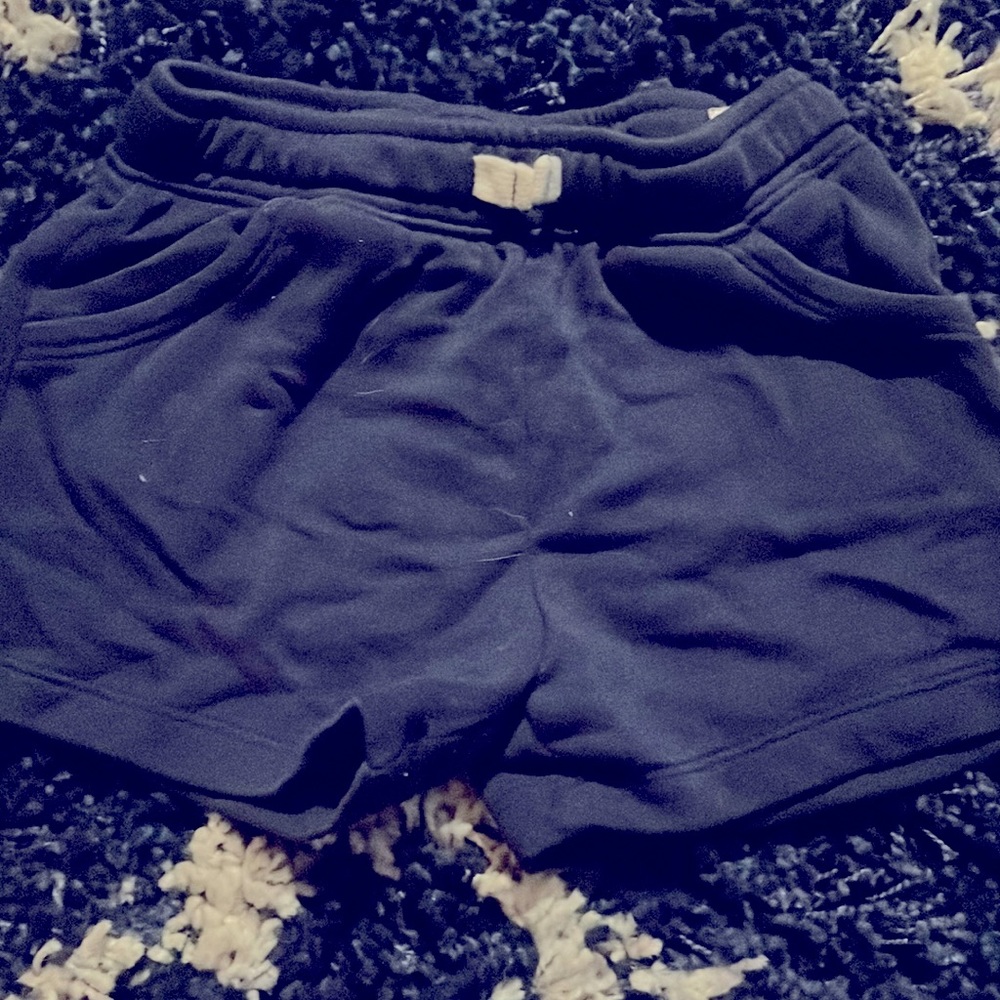 Old navy 4t shorts fleece